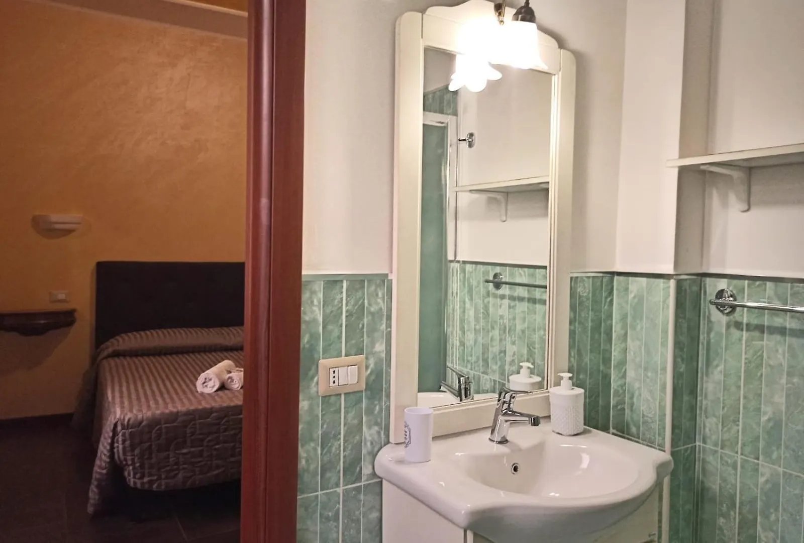 Bed and Breakfast Domina Popolo Rom Frühstückspension